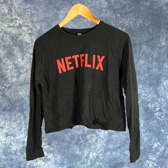 Netflix Stranger Things Hellfire Club T-Shirt + 2 Netflix Tee's - Picture 11 of 13